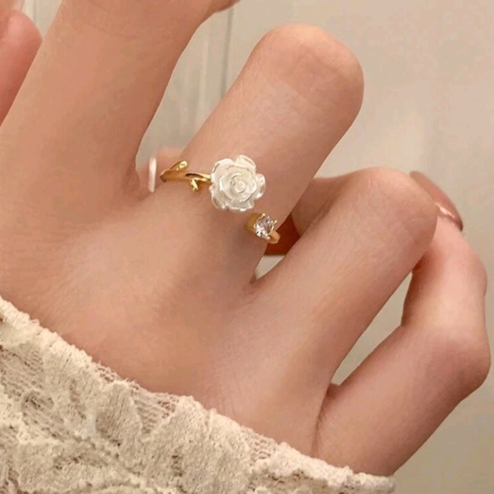 NEW white rose and CZ diamond women's adjustable gold ring